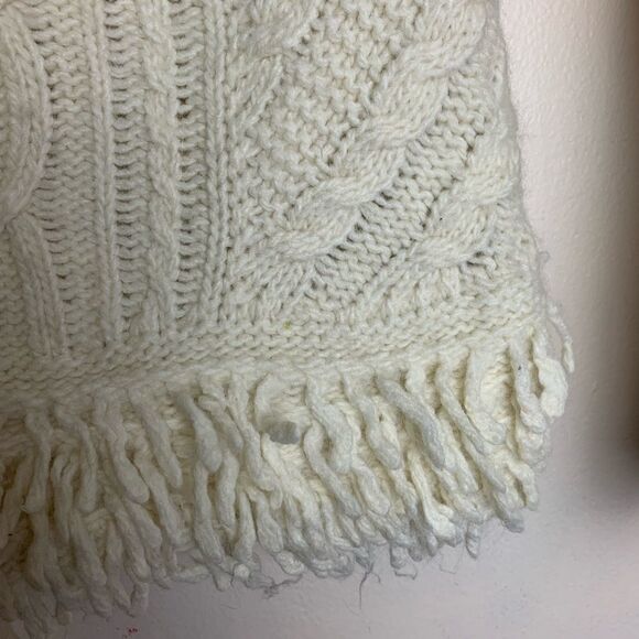 Banana Republic Italian Yarn Cable Fringe Sweater - Picture 4 of 7